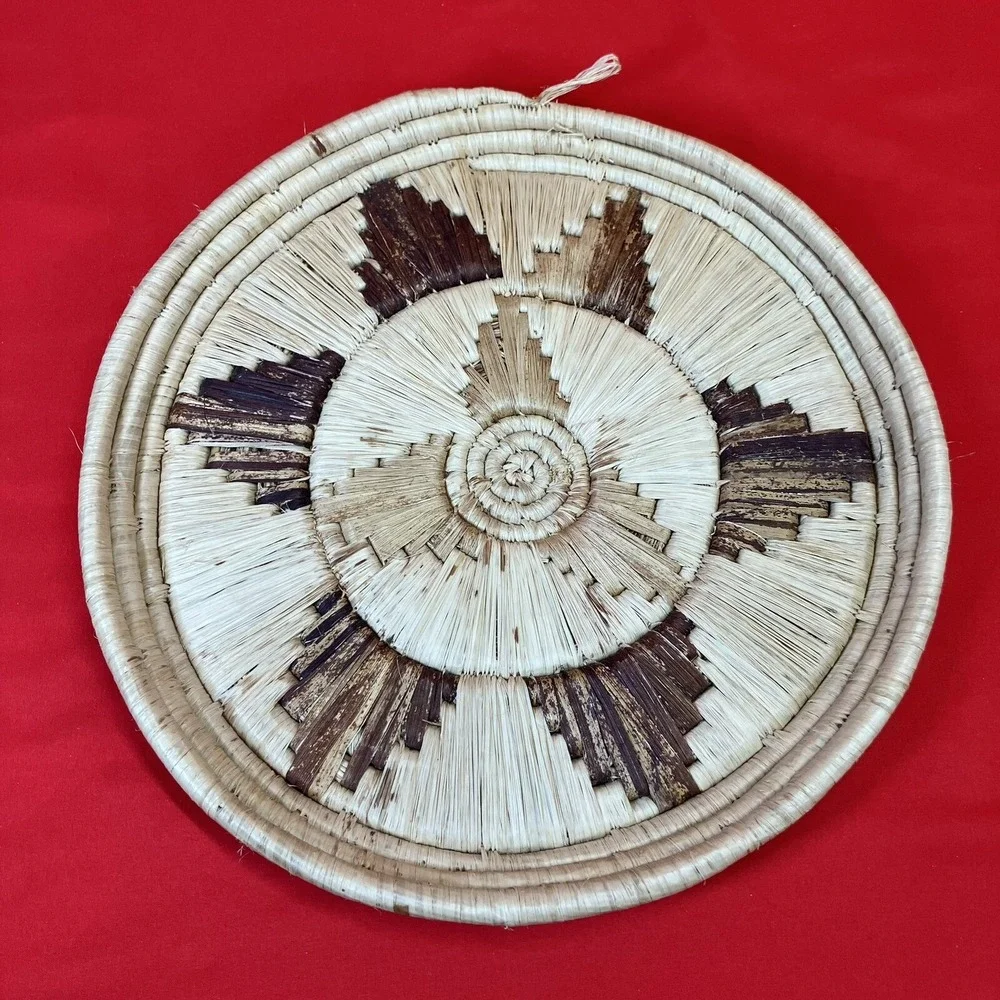 Vintage Banana Bark Basket Coiled Plate / 12